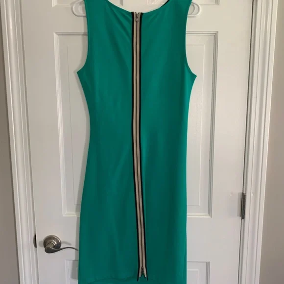 Kenneth Cole Cocktail Dress - Picture 2 of 2